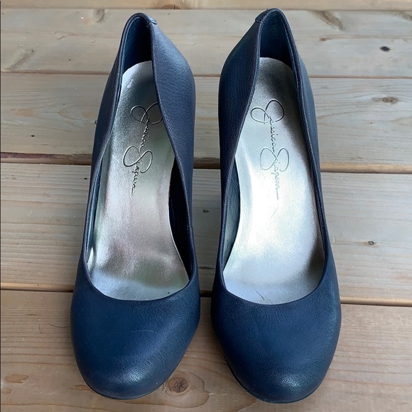 high heels - Picture 1 of 2